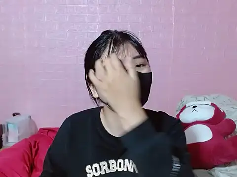 MinhSochi09 online show from 10-31-25, 01:56