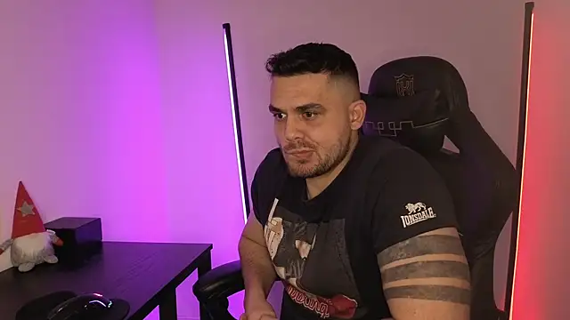 Danielbateson online show from 01-12-26, 02:00