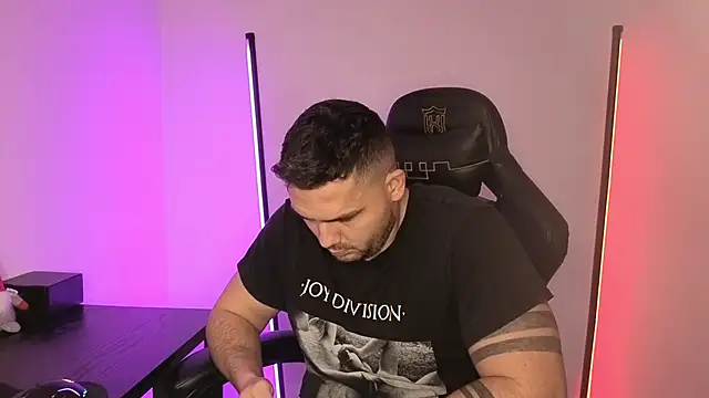 Danielbateson online show from 01-14-26, 01:17