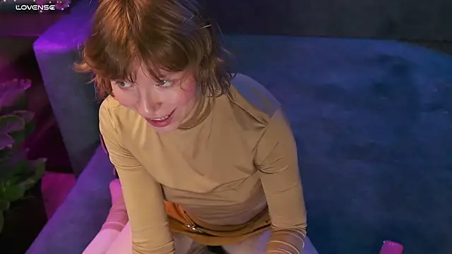 Snapshot of your_carrie chatting on 11-02-25, 11:45 your carrie online show from 11-02-25, 11:45