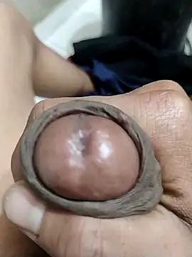 Snapshot of SlingingAsteroid chatting on 11-12-25, 05:57 SlingingAsteroid online show from 11-12-25, 05:57