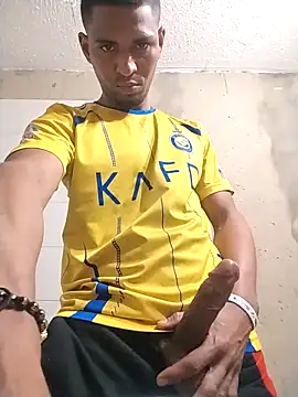 Snapshot of SlingingAsteroid chatting on 03-08-26, 06:39 SlingingAsteroid online show from 03-08-26, 06:39