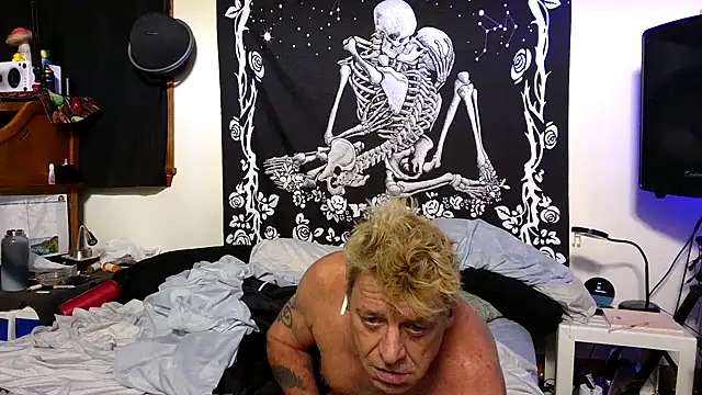 whitehole4bbc252 online show from 03-26-26, 06:19