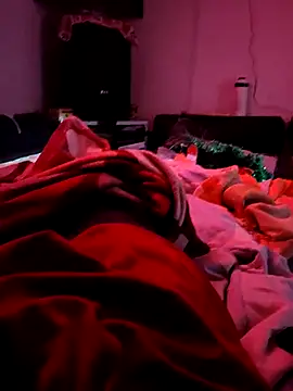 Snapshot of Rayangiss chatting on 03-04-26, 02:01 Rayangiss online show from 03-04-26, 02:01