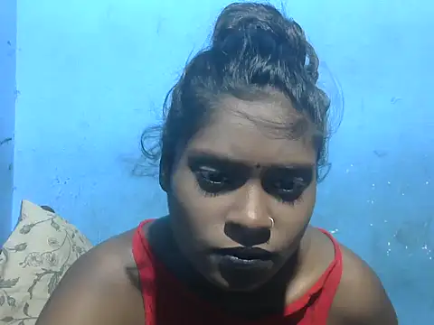 Snapshot of Indiansmiley01 chatting on 01-17-26, 04:33 Indiansmiley01 online show from 01-17-26, 04:33