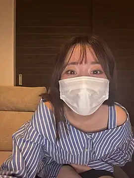 Snapshot of yura_ra_ra chatting on 11-06-25, 12:17 yura ra ra online show from 11-06-25, 12:17