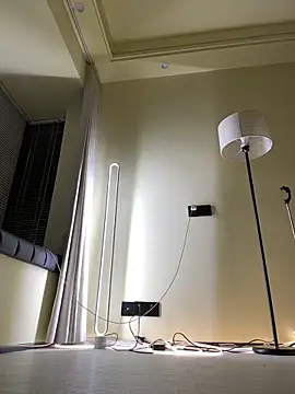 yiyi 3523 online show from 04-18-26, 02:10