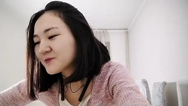 Lyndasilk online show from 11-07-25, 03:12