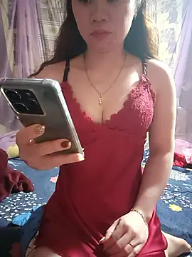 LeanaLy online show from 01-12-26, 02:06