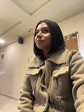 AlyssaRay online show from 03-15-26, 12:00