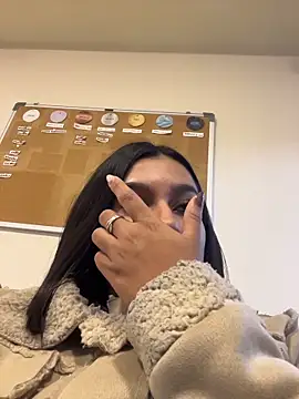 AlyssaRay online show from 04-04-26, 11:40