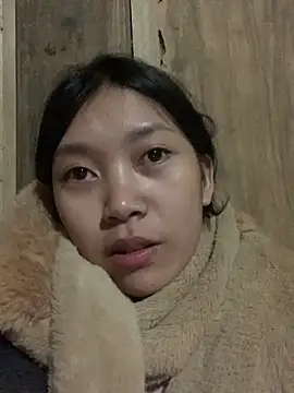 linh-lan1 online show from 11-27-25, 01:35