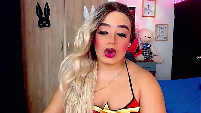 Sofiabigcock22 online show from 11-07-25, 11:49