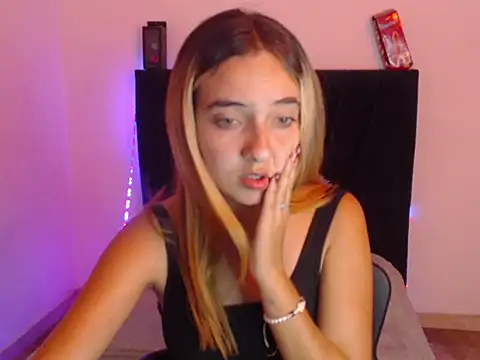 mandyy petite online show from 10-17-25, 02:37