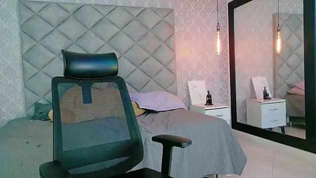 CARO ADAMS1 online show from 01-14-26, 10:21