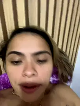 safadinhaquenteW online show from 11-18-25, 04:17