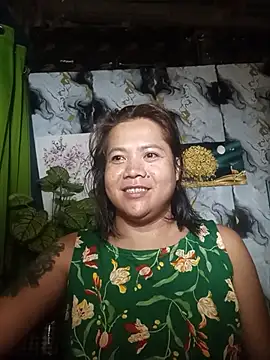 Snapshot of trishacummerts chatting on 06-20-26, 06:11 trishacummerts online show from 06-20-26, 06:11