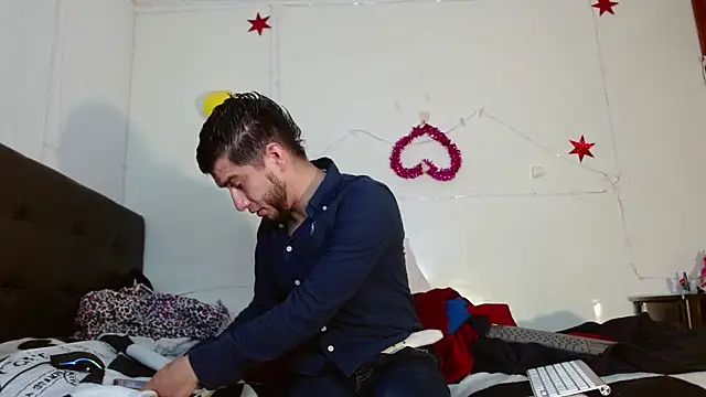 picante70  online show from 11-16-25, 10:54