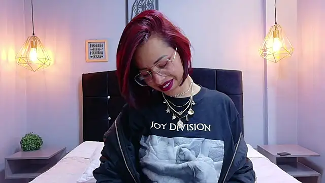 CHARLOTTE DIOR  online show from 10-14-25, 06:14