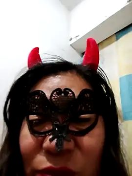 mimilobis online show from 10-14-25, 06:03