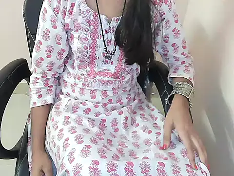 Snapshot of notty_heena chatting on 10-29-25, 04:04 notty heena online show from 10-29-25, 04:04