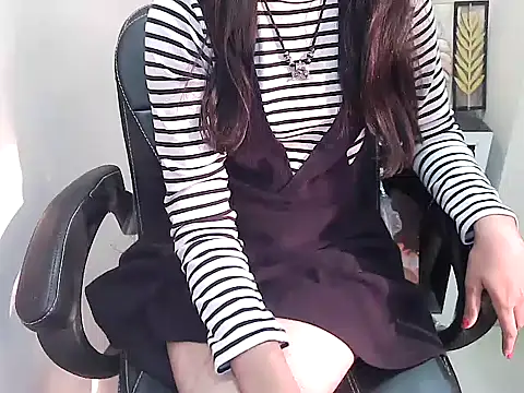 Snapshot of notty_heena chatting on 11-09-25, 02:54 notty heena online show from 11-09-25, 02:54