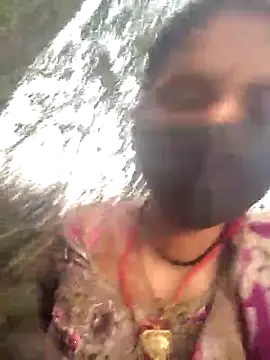 Snapshot of Mehta_seema chatting on 12-05-25, 01:14 Mehta seema online show from 12-05-25, 01:14