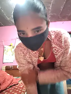 Snapshot of Mehta_seema chatting on 12-16-25, 12:59 Mehta seema online show from 12-16-25, 12:59