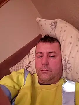 Snapshot of tibci12789 chatting on 01-06-26, 02:21 tibci12789 online show from 01-06-26, 02:21