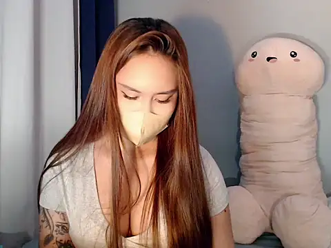 Snapshot of Sweet_0rphan21 chatting on 10-12-25, 01:21 Sweet 0rphan21 online show from 10-12-25, 01:21