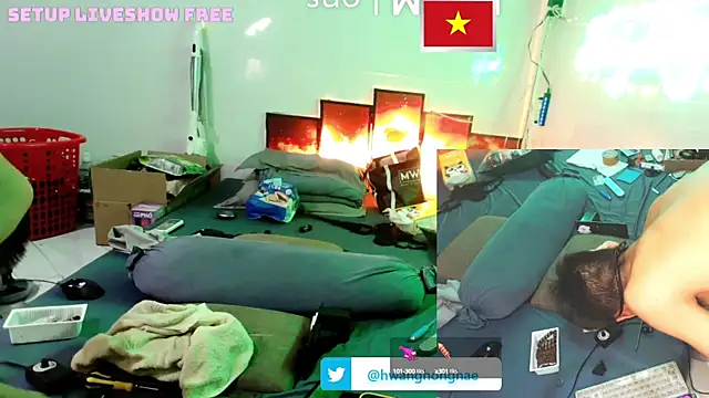 Snapshot of Hwanghonghae_nam chatting on 10-15-25, 08:20 Hwanghonghae nam online show from 10-15-25, 08:20