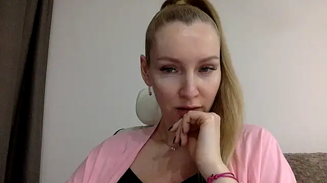 Snapshot of Neralith chatting on 05-20-26, 06:25 Neralith online show from 05-20-26, 06:25