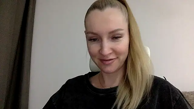 Snapshot of Neralith chatting on 05-26-26, 05:31 Neralith online show from 05-26-26, 05:31