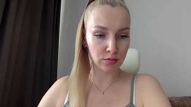 Snapshot of Neralith chatting on 06-08-26, 12:16 Neralith online show from 06-08-26, 12:16