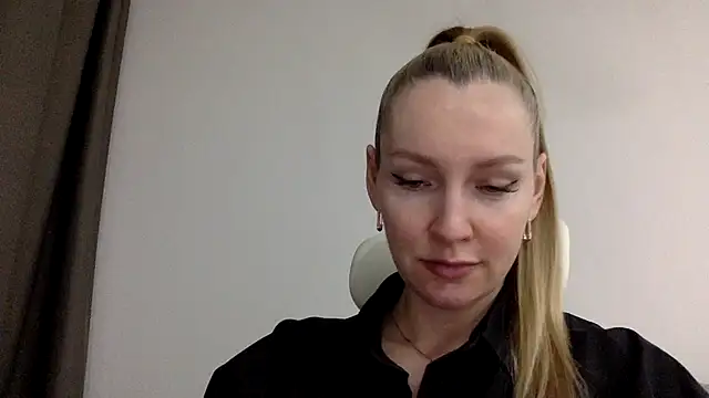 Snapshot of Neralith chatting on 06-23-26, 07:12 Neralith online show from 06-23-26, 07:12