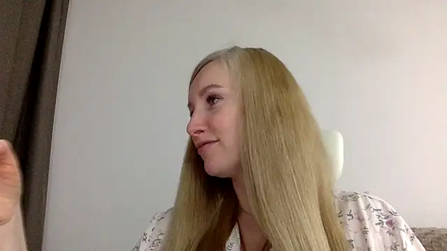Snapshot of Neralith chatting on 06-28-26, 04:57 Neralith online show from 06-28-26, 04:57