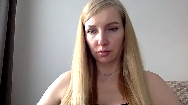 Snapshot of Neralith chatting on 07-19-26, 04:44 Neralith online show from 07-19-26, 04:44