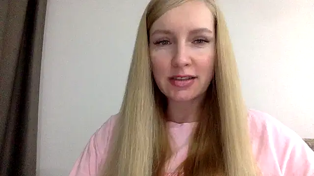 Snapshot of Neralith chatting on 07-25-26, 06:05 Neralith online show from 07-25-26, 06:05