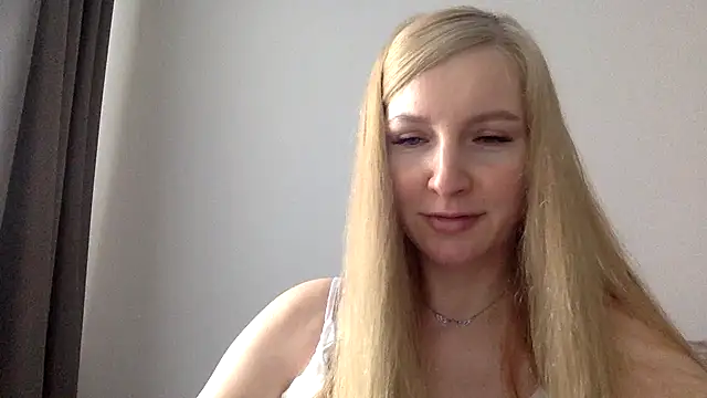 Snapshot of Neralith chatting on 07-27-26, 11:06 Neralith online show from 07-27-26, 11:06