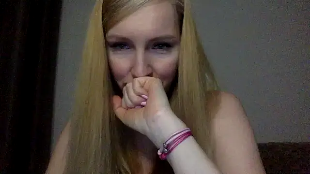 Snapshot of Neralith chatting on 07-28-26, 07:39 Neralith online show from 07-28-26, 07:39