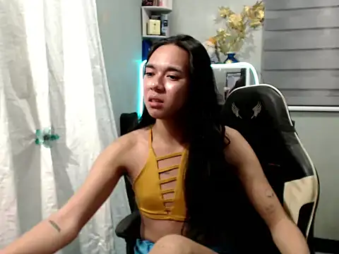 miatrixs online show from 11-14-25, 05:33