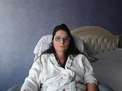 Snapshot of LuckyLisa23 chatting on 10-23-25, 10:14 LuckyLisa23 online show from 10-23-25, 10:14