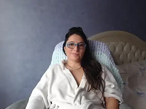 Snapshot of LuckyLisa23 chatting on 11-03-25, 10:38 LuckyLisa23 online show from 11-03-25, 10:38