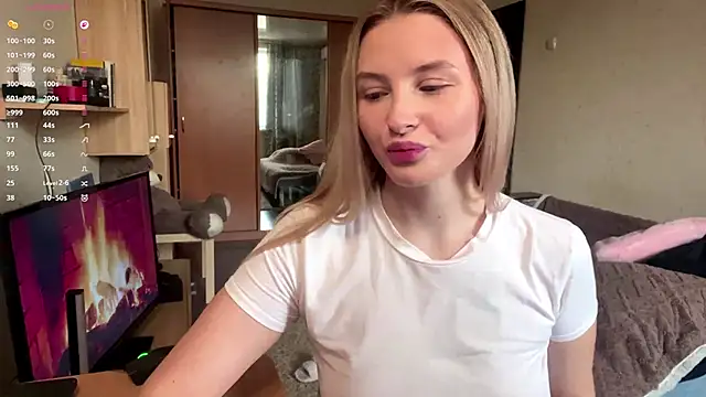 Snapshot of VictoriaMystery chatting on 11-22-25, 11:42 VictoriaMystery online show from 11-22-25, 11:42