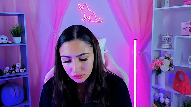 RebeckaThornton online show from 10-29-25, 09:33