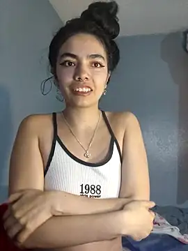 Snapshot of Sofia_Rodriguez8 chatting on 10-15-25, 09:42 Sofia Rodriguez8 online show from 10-15-25, 09:42