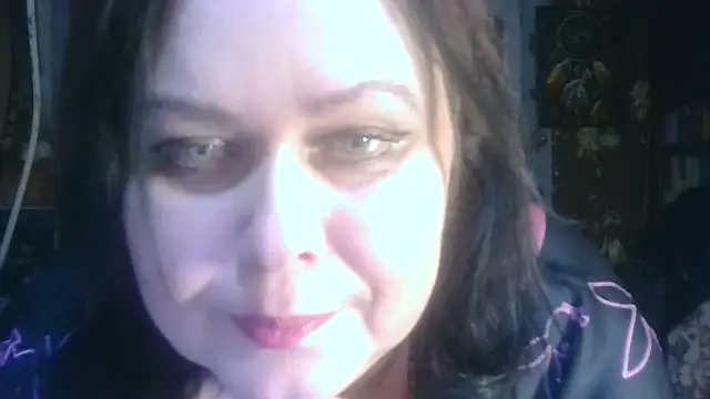 CharleeKendall online show from 11-18-25, 03:16