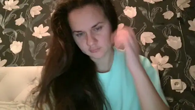 GiaaCaranggi online show from 12-14-25, 08:35