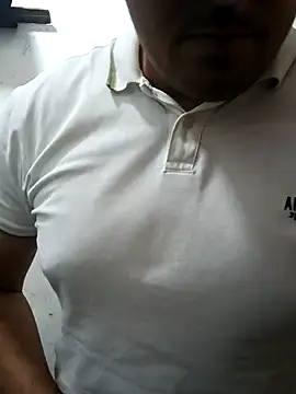 Snapshot of sexyandres_23 chatting on 06-04-26, 04:13 sexyandres 23 online show from 06-04-26, 04:13