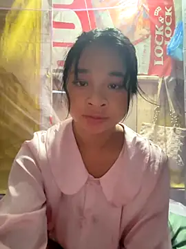 Linh-xxx online show from 10-15-25, 10:54